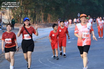 BINH DUONG NEW CITY HALF MARATHON 2024 - Ảnh #1774093