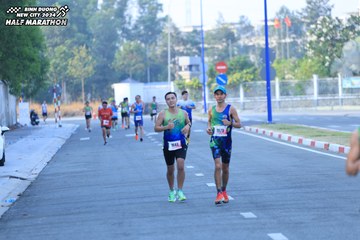 BINH DUONG NEW CITY HALF MARATHON 2024 - Ảnh #1774894