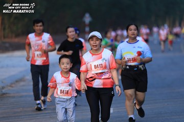 BINH DUONG NEW CITY HALF MARATHON 2024 - Ảnh #1773614