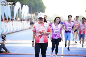 BINH DUONG NEW CITY HALF MARATHON 2024 - Ảnh #1762369