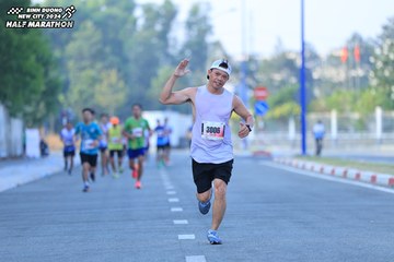 BINH DUONG NEW CITY HALF MARATHON 2024 - Ảnh #1775365