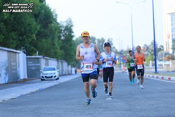 BINH DUONG NEW CITY HALF MARATHON 2024 - Ảnh #1775501