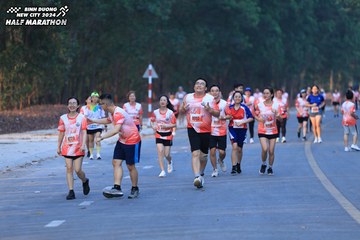 BINH DUONG NEW CITY HALF MARATHON 2024 - Ảnh #1772966