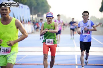 BINH DUONG NEW CITY HALF MARATHON 2024 - Ảnh #1761376
