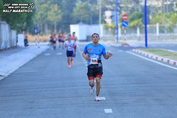 BINH DUONG NEW CITY HALF MARATHON 2024 - Ảnh #1775150