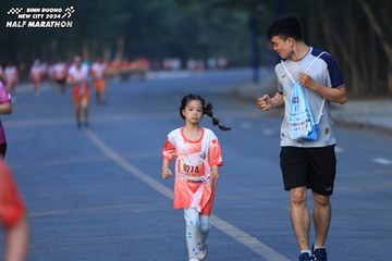 BINH DUONG NEW CITY HALF MARATHON 2024 - Ảnh #1774218