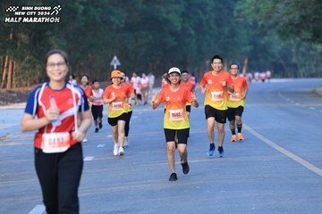 BINH DUONG NEW CITY HALF MARATHON 2024 - Ảnh #1774472