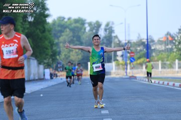 BINH DUONG NEW CITY HALF MARATHON 2024 - Ảnh #1765521