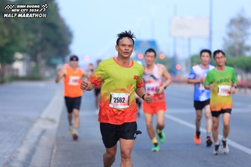 BINH DUONG NEW CITY HALF MARATHON 2024 - Ảnh #1767579