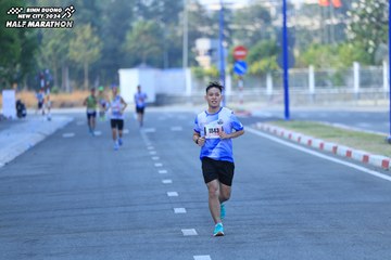 BINH DUONG NEW CITY HALF MARATHON 2024 - Ảnh #1775090