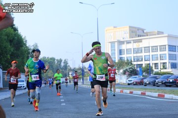 BINH DUONG NEW CITY HALF MARATHON 2024 - Ảnh #1775798