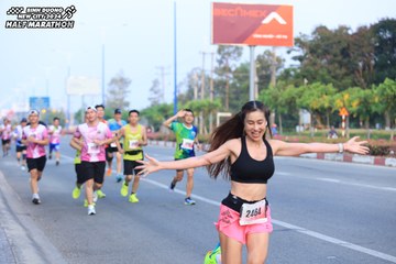 BINH DUONG NEW CITY HALF MARATHON 2024 - Ảnh #1774059