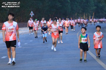 BINH DUONG NEW CITY HALF MARATHON 2024 - Ảnh #1772888