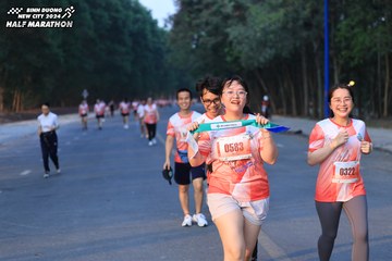 BINH DUONG NEW CITY HALF MARATHON 2024 - Ảnh #1773460