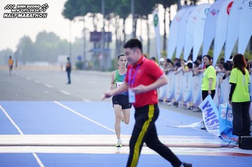 BINH DUONG NEW CITY HALF MARATHON 2024 - Ảnh #1773305