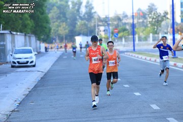 BINH DUONG NEW CITY HALF MARATHON 2024 - Ảnh #1774847