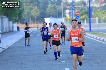 BINH DUONG NEW CITY HALF MARATHON 2024 - Ảnh #1775248