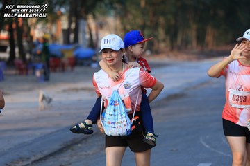 BINH DUONG NEW CITY HALF MARATHON 2024 - Ảnh #1774389