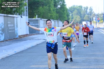 BINH DUONG NEW CITY HALF MARATHON 2024 - Ảnh #1768998