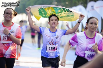 BINH DUONG NEW CITY HALF MARATHON 2024 - Ảnh #1762155