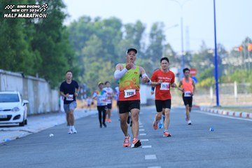 BINH DUONG NEW CITY HALF MARATHON 2024 - Ảnh #1764176
