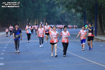 BINH DUONG NEW CITY HALF MARATHON 2024 - Ảnh #1773821
