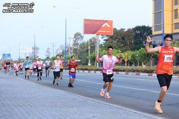 BINH DUONG NEW CITY HALF MARATHON 2024 - Ảnh #1776039