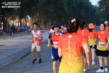 BINH DUONG NEW CITY HALF MARATHON 2024 - Ảnh #1774542