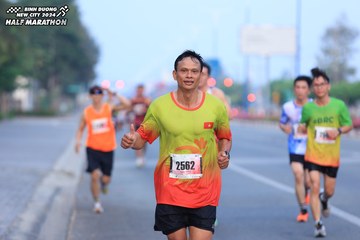 BINH DUONG NEW CITY HALF MARATHON 2024 - Ảnh #1767574