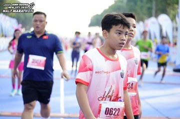 BINH DUONG NEW CITY HALF MARATHON 2024 - Ảnh #1770021