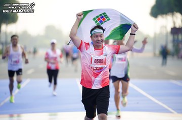 BINH DUONG NEW CITY HALF MARATHON 2024 - Ảnh #1761555