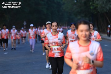 BINH DUONG NEW CITY HALF MARATHON 2024 - Ảnh #1773372