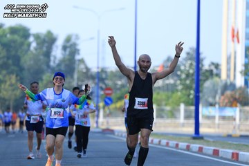 BINH DUONG NEW CITY HALF MARATHON 2024 - Ảnh #1768034