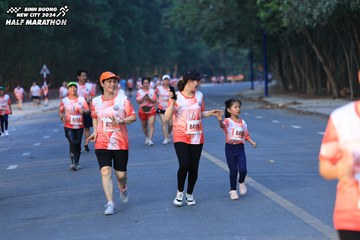 BINH DUONG NEW CITY HALF MARATHON 2024 - Ảnh #1774074