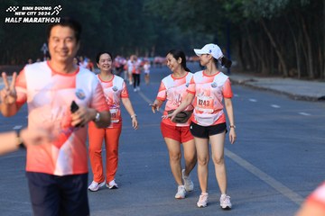 BINH DUONG NEW CITY HALF MARATHON 2024 - Ảnh #1774110