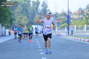 BINH DUONG NEW CITY HALF MARATHON 2024 - Ảnh #1775380