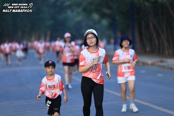 BINH DUONG NEW CITY HALF MARATHON 2024 - Ảnh #1773928
