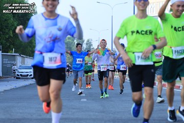 BINH DUONG NEW CITY HALF MARATHON 2024 - Ảnh #1766160