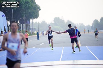 BINH DUONG NEW CITY HALF MARATHON 2024 - Ảnh #1772947
