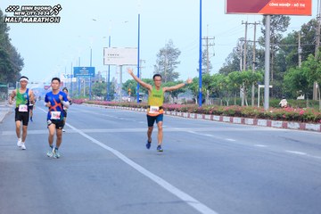 BINH DUONG NEW CITY HALF MARATHON 2024 - Ảnh #1766037