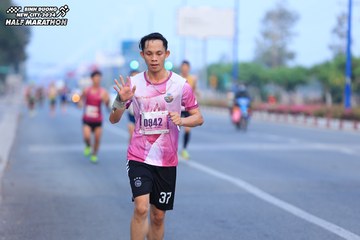 BINH DUONG NEW CITY HALF MARATHON 2024 - Ảnh #1766442
