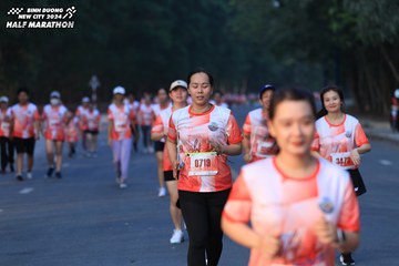 BINH DUONG NEW CITY HALF MARATHON 2024 - Ảnh #1773370