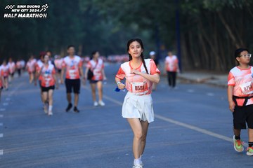 BINH DUONG NEW CITY HALF MARATHON 2024 - Ảnh #1773958