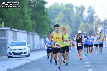 BINH DUONG NEW CITY HALF MARATHON 2024 - Ảnh #1775385