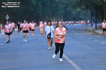 BINH DUONG NEW CITY HALF MARATHON 2024 - Ảnh #1773483