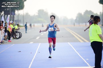 BINH DUONG NEW CITY HALF MARATHON 2024 - Ảnh #1774507