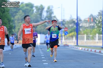 BINH DUONG NEW CITY HALF MARATHON 2024 - Ảnh #1766547