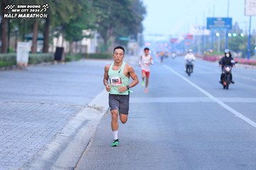 BINH DUONG NEW CITY HALF MARATHON 2024 - Ảnh #1765100