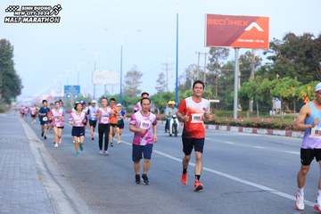 BINH DUONG NEW CITY HALF MARATHON 2024 - Ảnh #1773846
