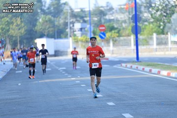 BINH DUONG NEW CITY HALF MARATHON 2024 - Ảnh #1768918